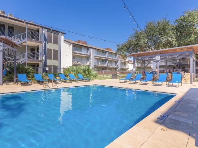 3800 on Portland 2 Bedroom Apartment for Rent at 3800 Portland St, Irving, TX 75038 Song