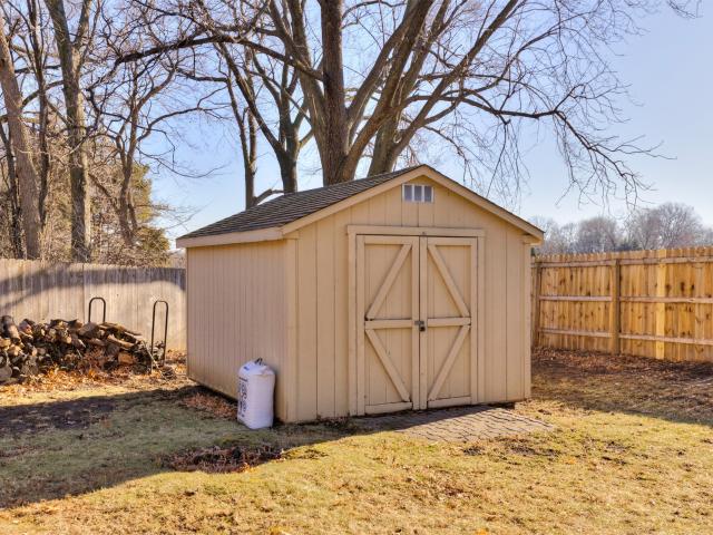 3800 Pebble Court