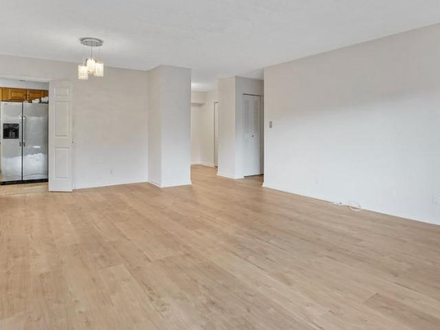 3800 Powell Lane # 619