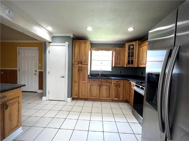 3800 Redbud Lane