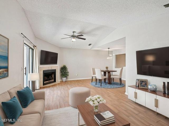 3801 Crown Point Rd, Unit 1174, Jacksonville, FL 32257 | MLS #2134