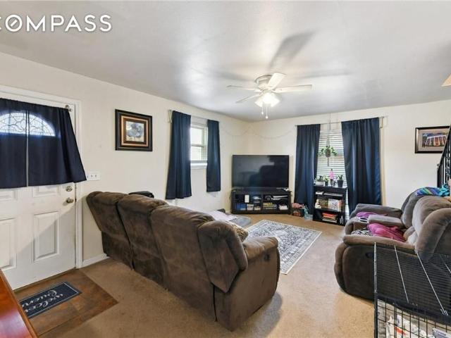3801 Laplace St, Chalmette, LA