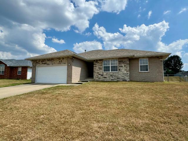 3802 W Greenway Drive