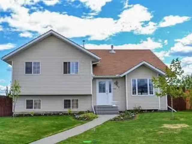 3802 42 Avenue, Bonnyville Town, AB, T9N 2J9 house for sale.