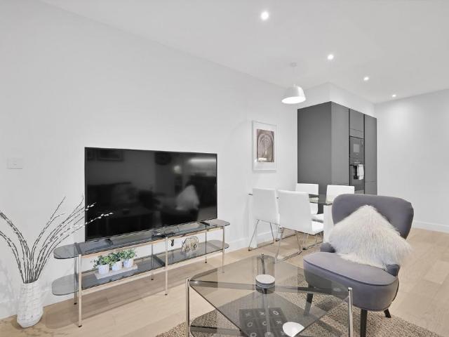 380 402 Kenton Lane, London, HA3 8RS, United Kingdom | 2 bed apartment for rent #136263952 | Rentberry