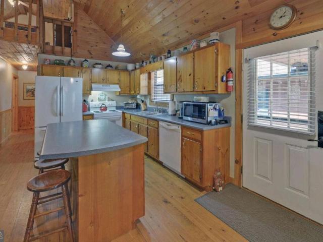 380 Bear Foot Drive