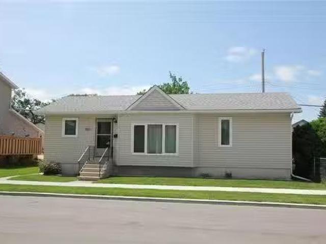 380 Brooklyn Street, Winnipeg, MB, R3J 1M5 house for sale L.