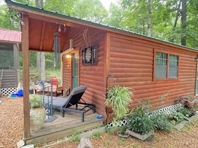 380 E Oak Dr