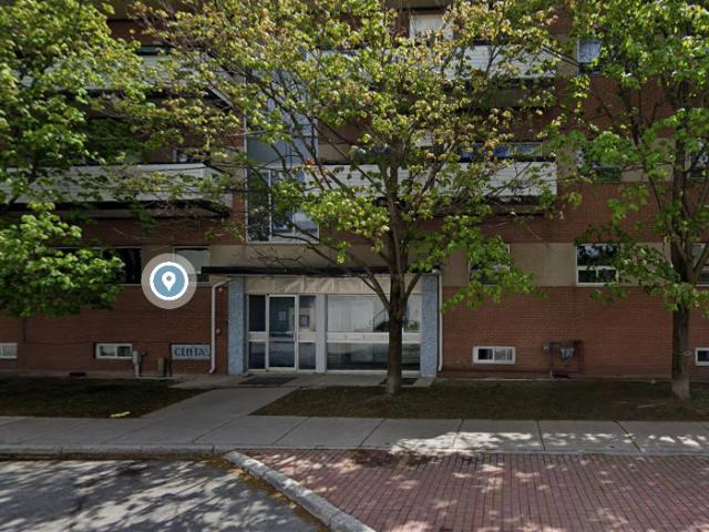 380 Frank Street 1C Ottawa, ON K2P 0Y1