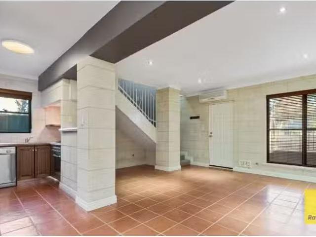 3/80 Loftus Street, WEST PERTH House for rent Listed by Elly.