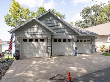 380 Lake Drive