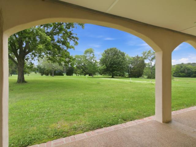380 McIntosh Rd