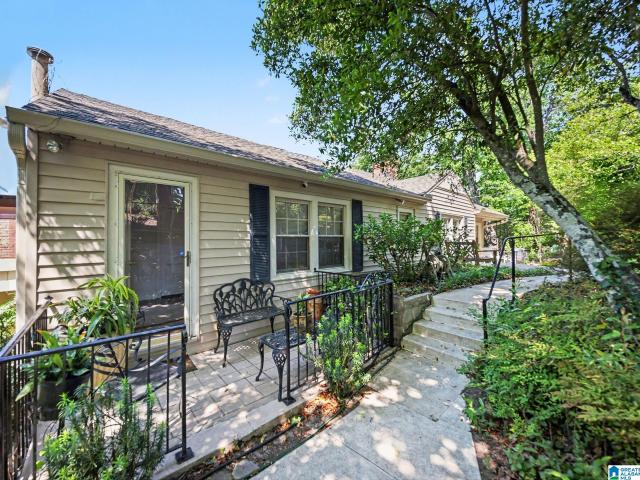 380 Shades Crest Road