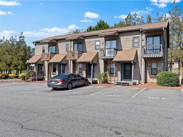 380 Vista Circle #D