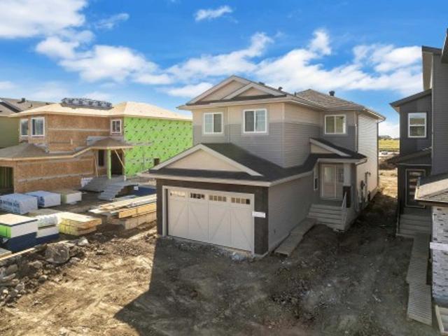 3814 39 St, Beaumont, AB, T4X 3A1 house for sale | Listing ID E4509 | Royal LePage