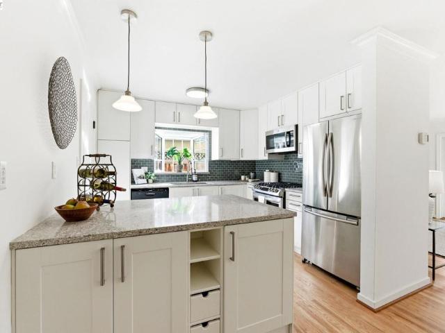 38157 Parkmont Dr