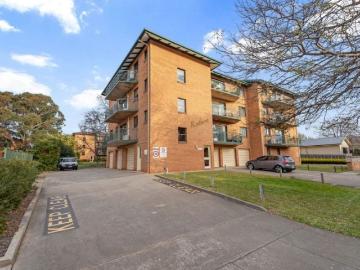 Queanbeyan, Greater Queanbeyan - Balcony
