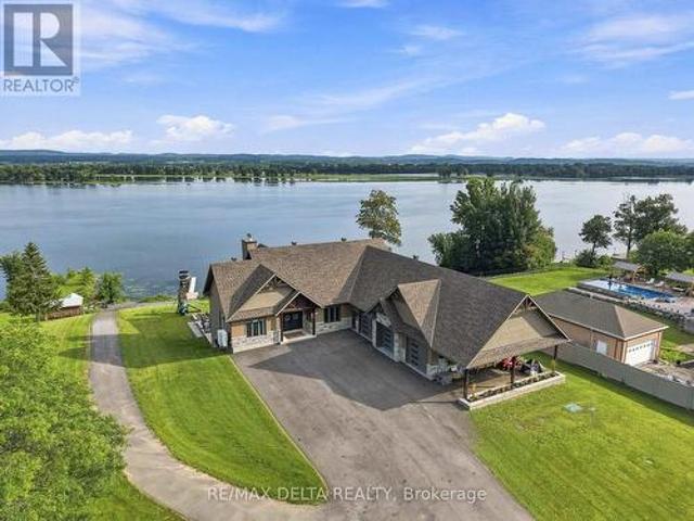 3815 Old Highway 17 Road, Clarence Rockland, ON, K4K 1W2 house for sale | Listing ID X13670 | Royal LePage