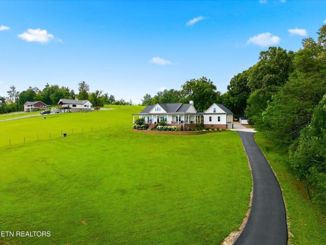 3817 Peterson Rd