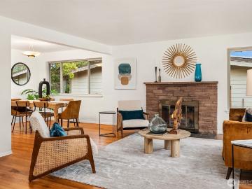 3818 NE 94th Street