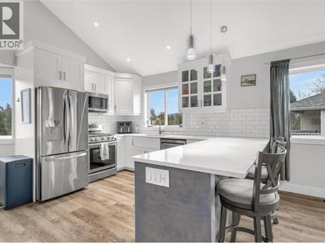 3819 Glen Canyon Drive, West Kelowna, BC, V4T 2P7 house for sale | Listing ID 10400 | Royal LePage