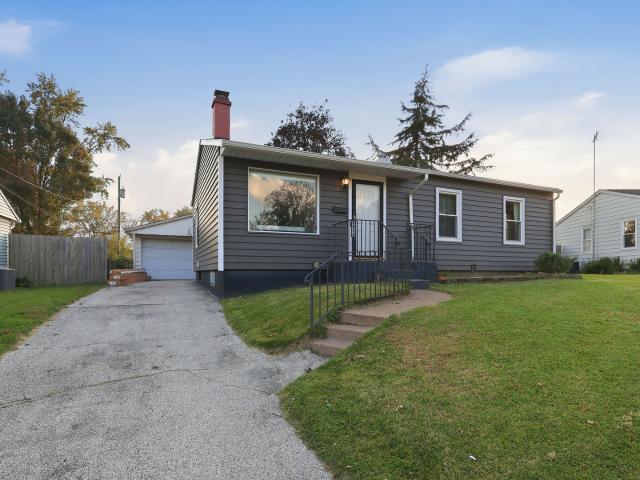 3819 Sunnyside Avenue