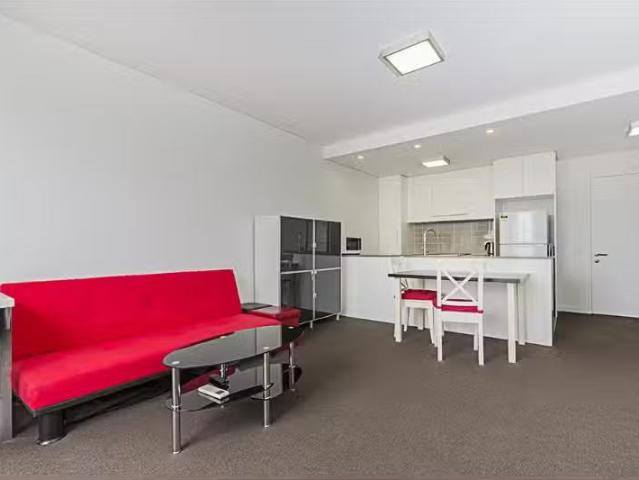 38/116 Easty Street, PHILLIP Apartment for rent Listed by Pro.