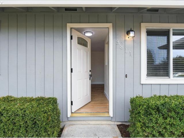 3811 NE 135TH AVE