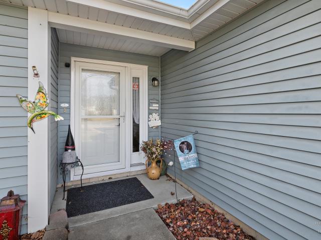 3811 Hale Lane