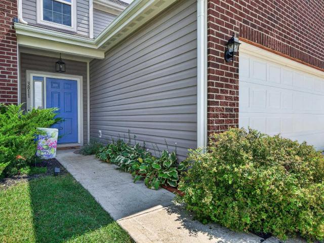 3811 Shadowbrook Drive