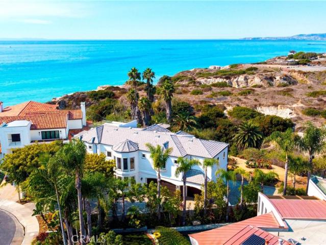 3811 Vista Blanca, San Clemente, CA 92672 | MLS #OC26028