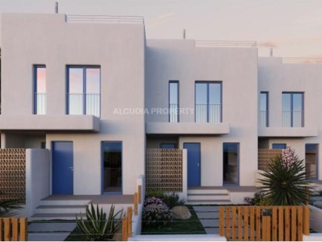 3813 NUEVA PROMOCIÓN DE 10 CHALETS ADOSADOS EN EL PUERTO DE ALCUDIA