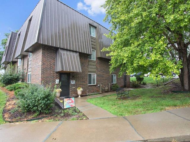 3813 Duck Road 3 Bedroom Apartment for Rent at 3813 Duck Rd, Grandview, MO 64030