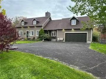 3813 Rue Luce, Tracadie, NB, E1X 1B5 house for sale Listing.