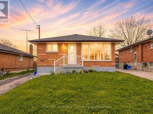 381 Conant Street, Oshawa, ON, L1H 3S8 house for sale | Listing ID E13659 | Royal LePage