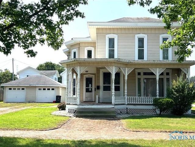 381 and 383 W Johnson St, Upper Sandusky, OH 43351