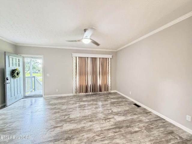 381 Dixon Rd