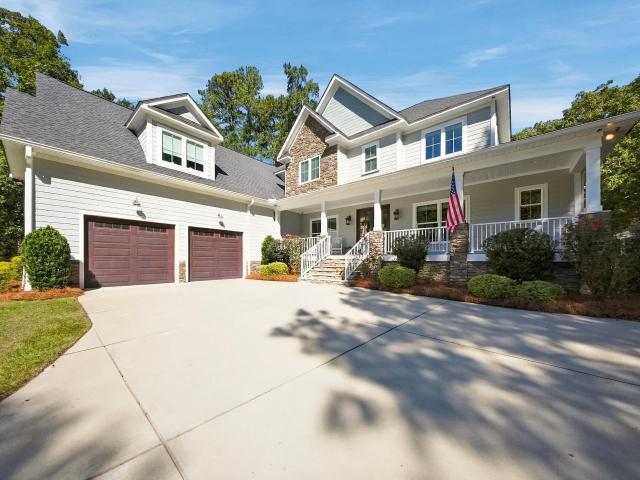 381 Dutchman Shores Circle