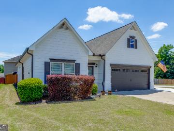381 Eagles Bluff Way