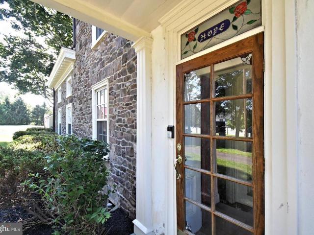 381 Holland Road