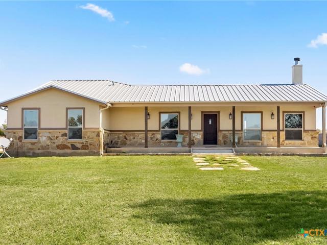 381 Schneider Rd, Seguin, TX 78155 | MLS #615341