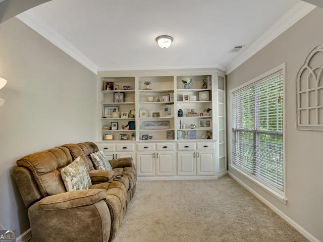 381 Rosebay Lane