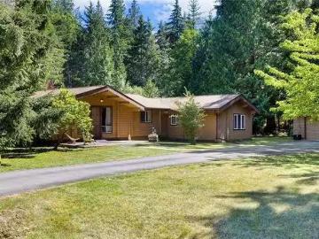3826 Charlton Dr, Qualicum Beach, BC, V9K 1Z3 house for sale.