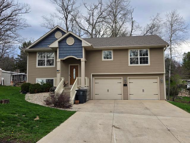 W3828 Cypress Dr, Geneva, WI 53147 | MLS #1966
