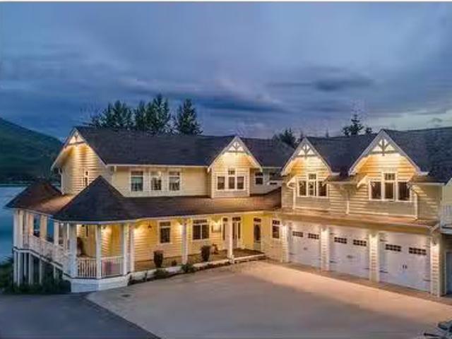 3828 Parri Road, Sorrento, BC, V0E 2W1 house for sale Listi.