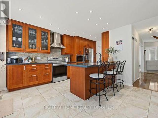 3829 Craighurst Avenue, Mississauga, ON, L5N 6T7 house for sale | Listing ID W13837 | Royal LePage