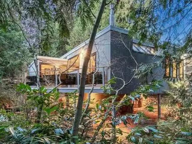 3821 Symonds Road, North Vancouver, BC, V7K 2L7 house for sa.