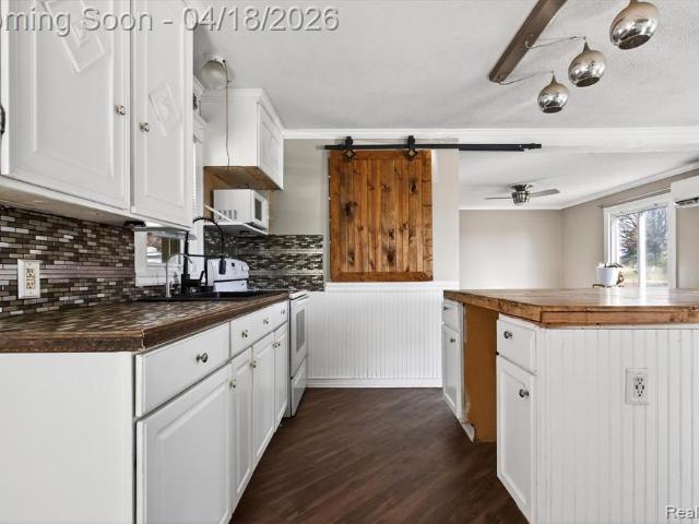 3823 Oxbow Road