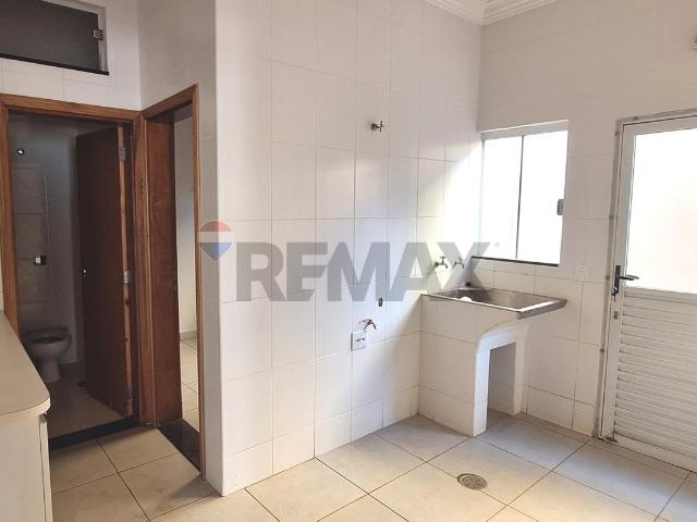 382 Área Útil Casa Alugar, 5 Dormitórios localizado em Jardim Canadá, Ribeirão Preto, São Paulo, 14024050 | Brasil