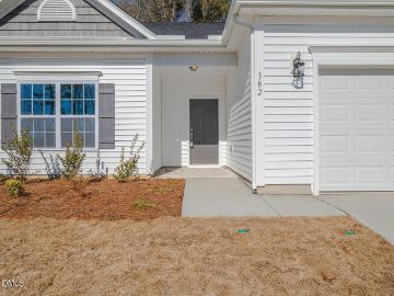 382 Black Oak Ct, Clayton, NC 27520 | MLS #10158